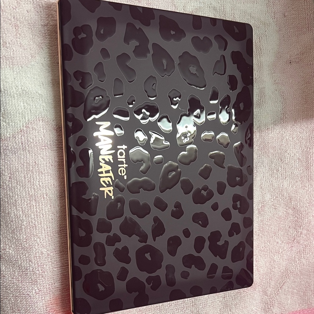 tarte Maneater Eyeshadow & Face Palette — Black Leopard Design
